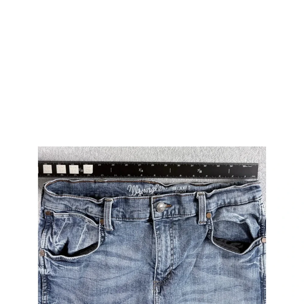 Wrangler Retro Relaxed Bootcut Jeans Mens 33x32 Blue Light Wash Faded Western